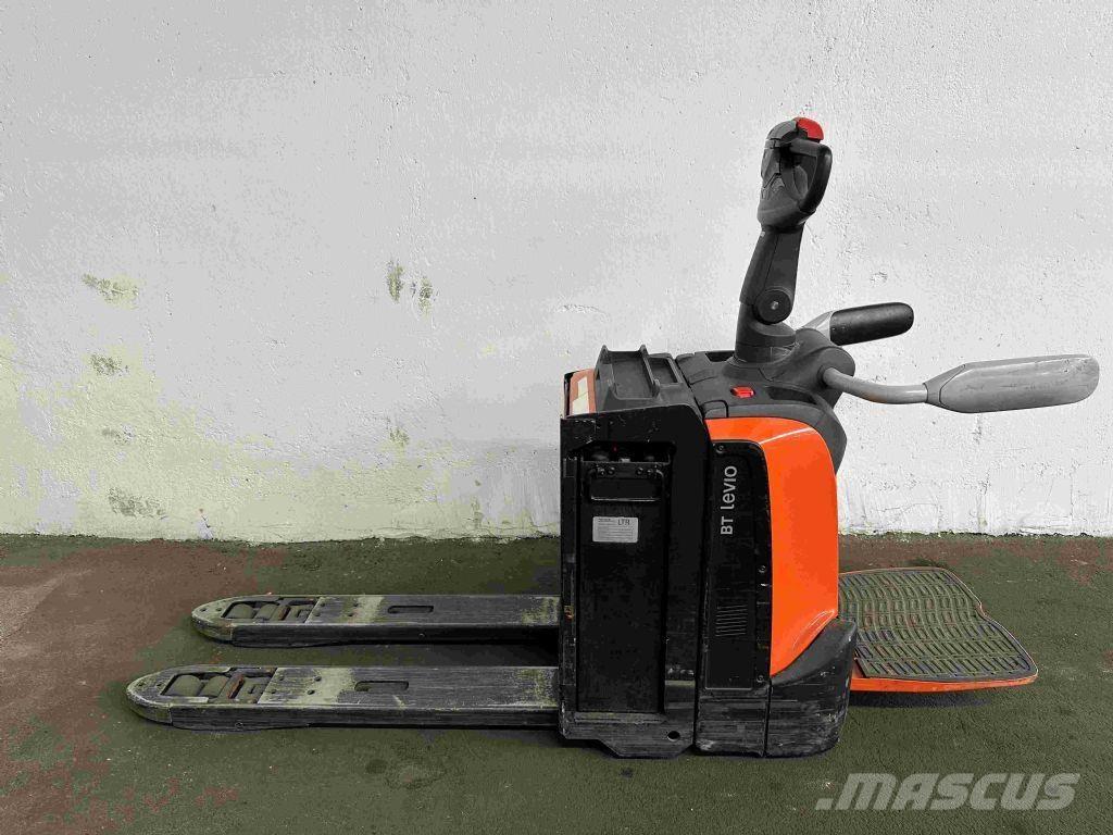 Toyota LPE 200 Niedergabelstapler