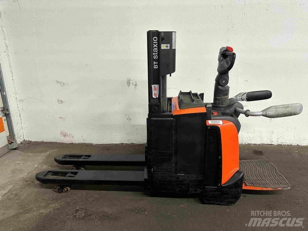 Toyota SPE 200 DN Deichselstapler