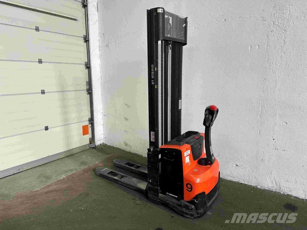 Toyota SWE 120 Deichselstapler