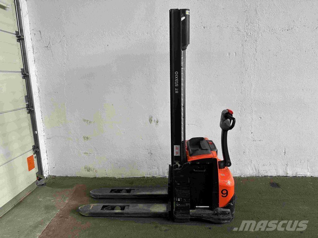 Toyota SWE 120 Deichselstapler