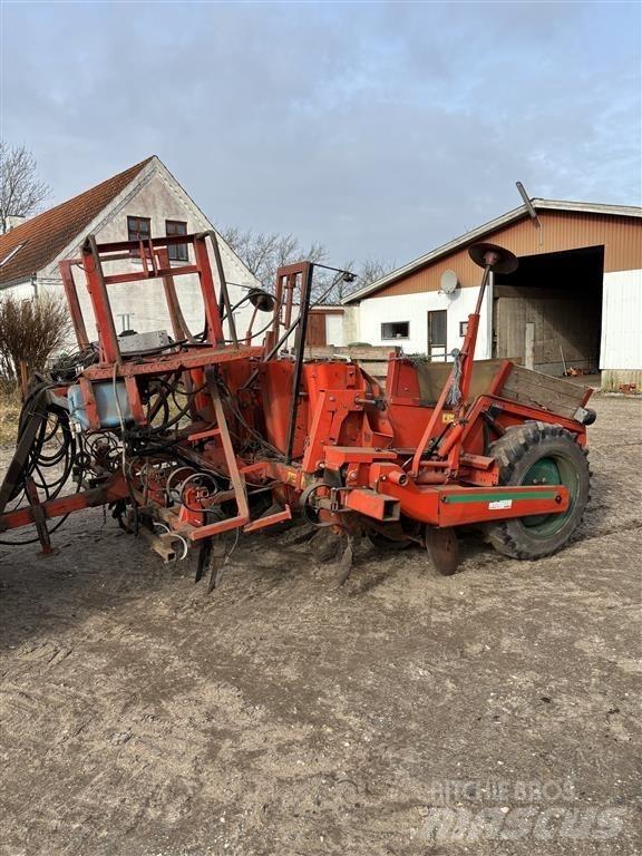  - - - Pflanzmaschinen