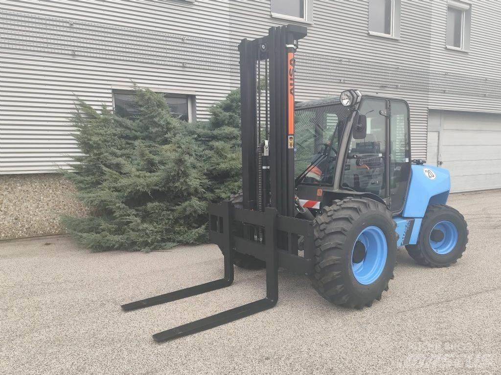 Ausa C 351 Hx4 Geländestapler