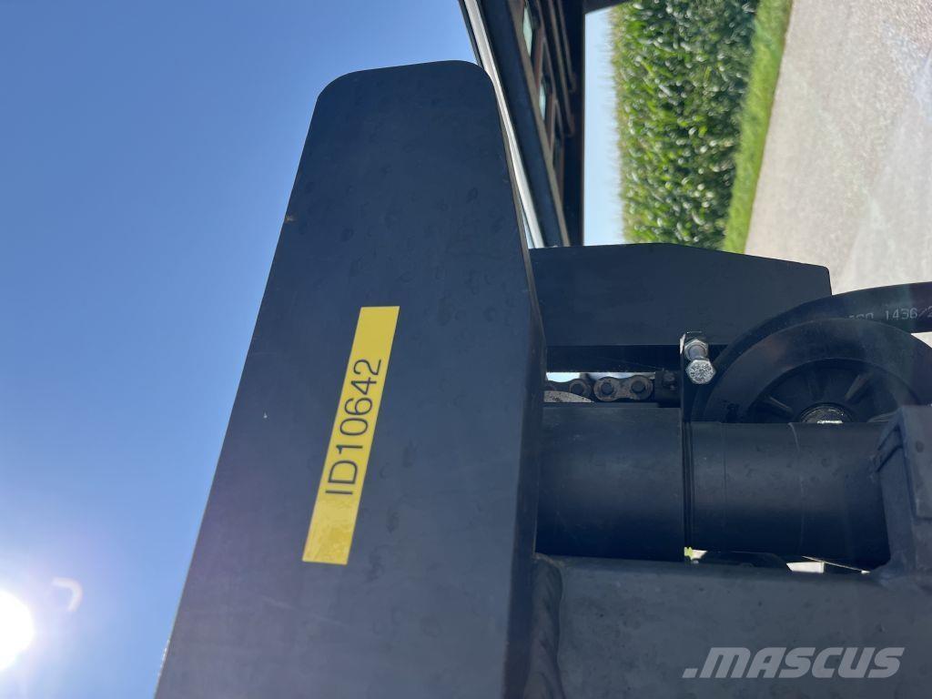 Doosan D30S-7 Diesel Stapler