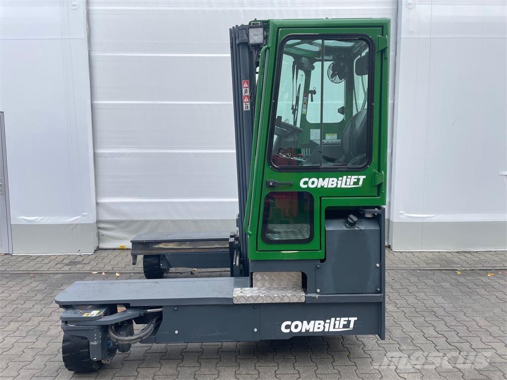 Combilift C4000 Seitenstapler