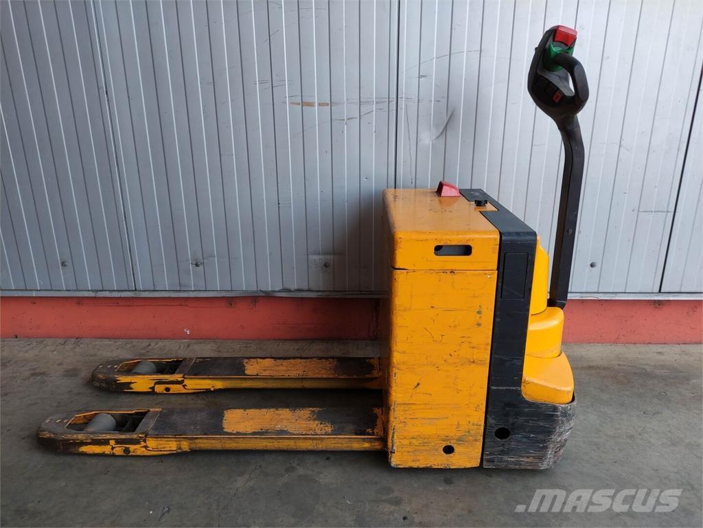 Jungheinrich ELE16G Niedergabelstapler