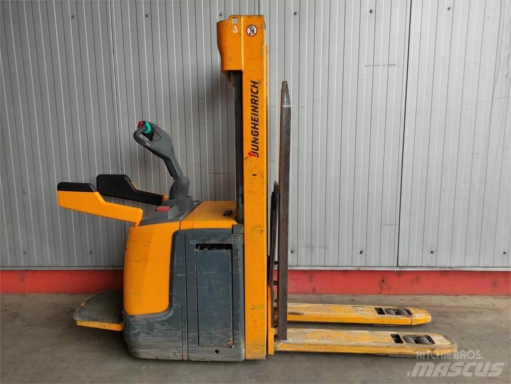 Jungheinrich ERC 214 Z Deichselstapler