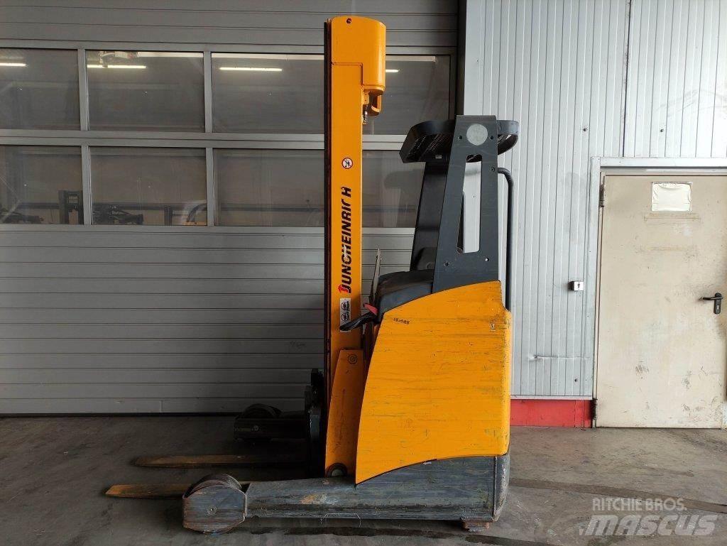Jungheinrich ETV114 Schubmaststapler
