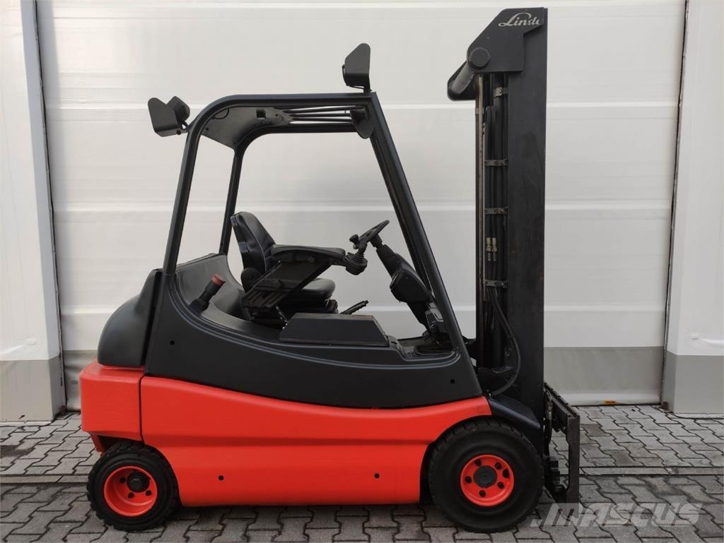 Linde E30-336-03 (LACK NEU) Elektro Stapler