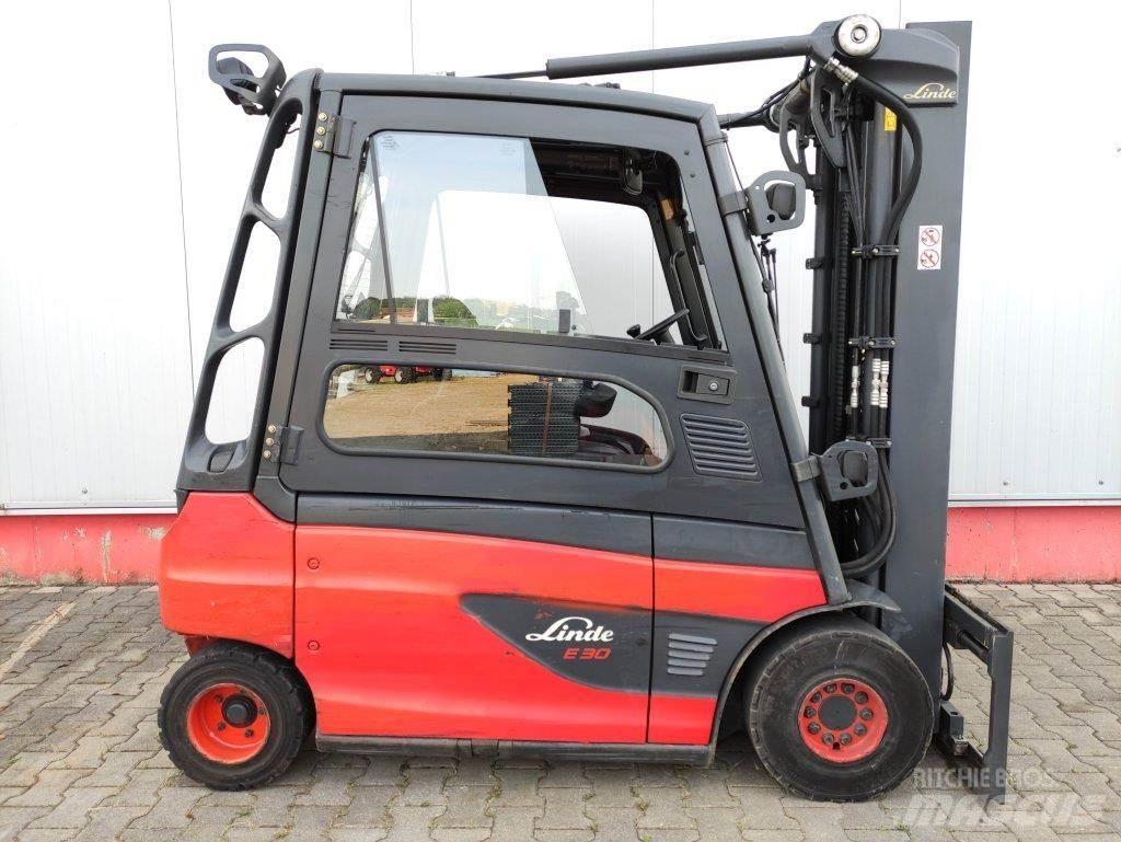 Linde E30L-01-387 Elektro Stapler