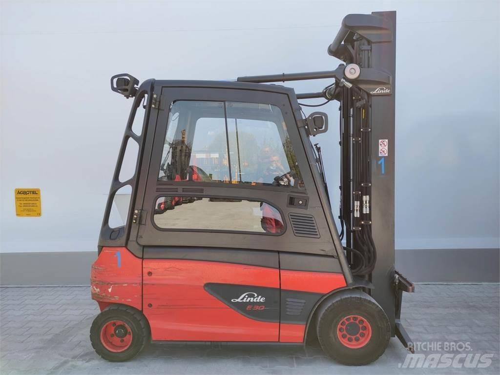 Linde E30L-01-387 Elektro Stapler