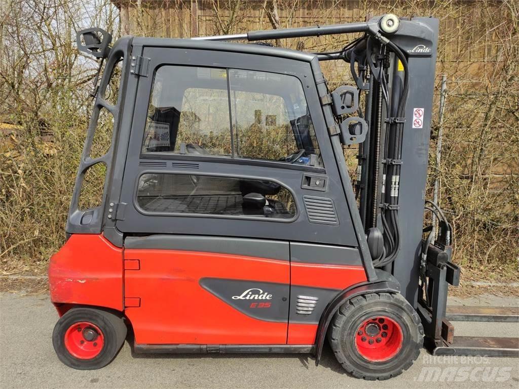 Linde E35L-01-387 Elektro Stapler