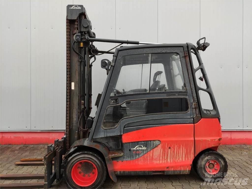 Linde E50HL-01-388 Elektro Stapler