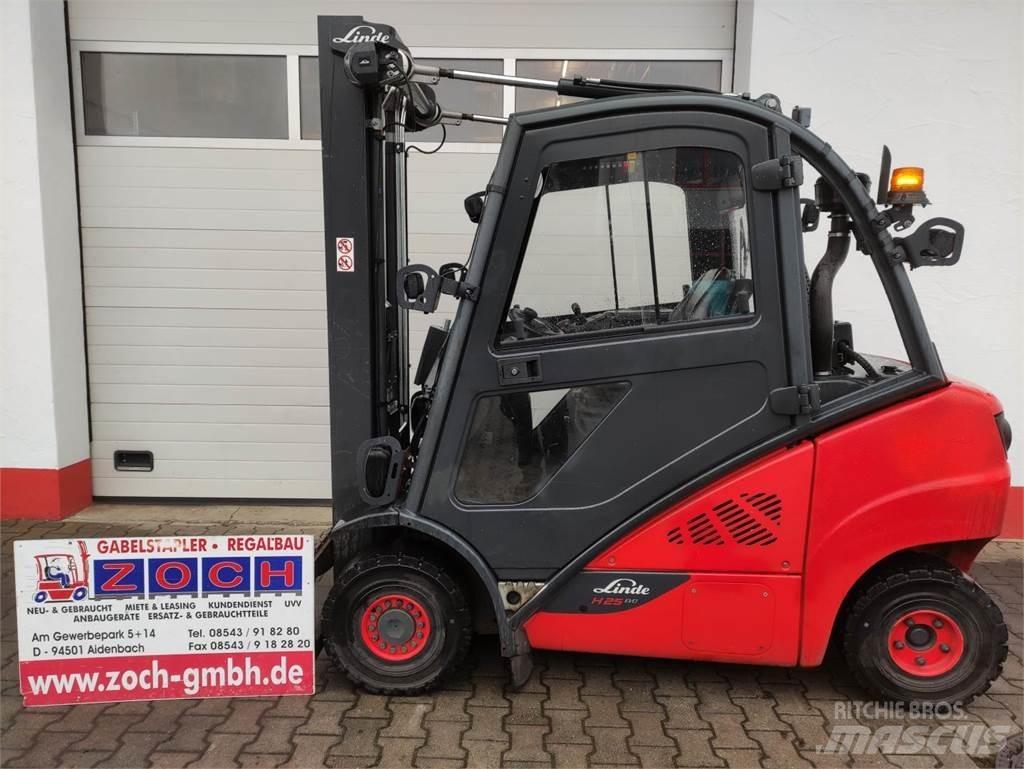 Linde H25D-02-392 EVO Diesel Stapler