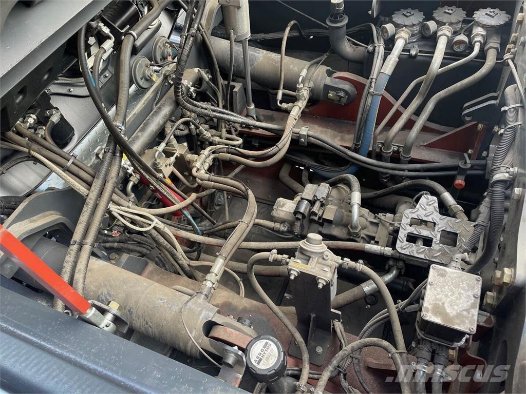 Linde HT160DS-1411 Diesel Stapler