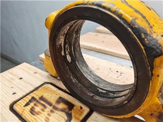 JCB 530-70 {axle}