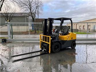 UniCarriers TCM FD25T5M