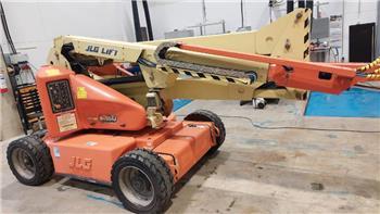 JLG E 400 AJPN