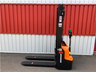 Doosan LSM 12N