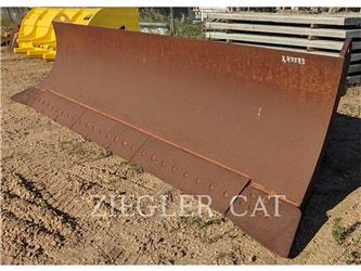 Caterpillar D8 ANGLE BLADE