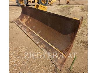 Caterpillar D8T TRACK TYPE TRACTOR ANGLE BLADE