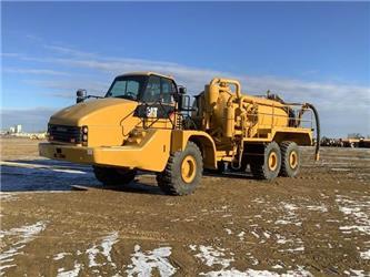 Caterpillar 735