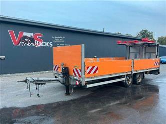 Humbaur HBT Verkehrsleitanhänger mit Leuchtanlage