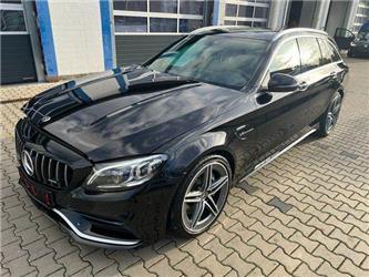 Mercedes-Benz C 63 AMG V8 Biturbo Kombi Frontschaden rechts