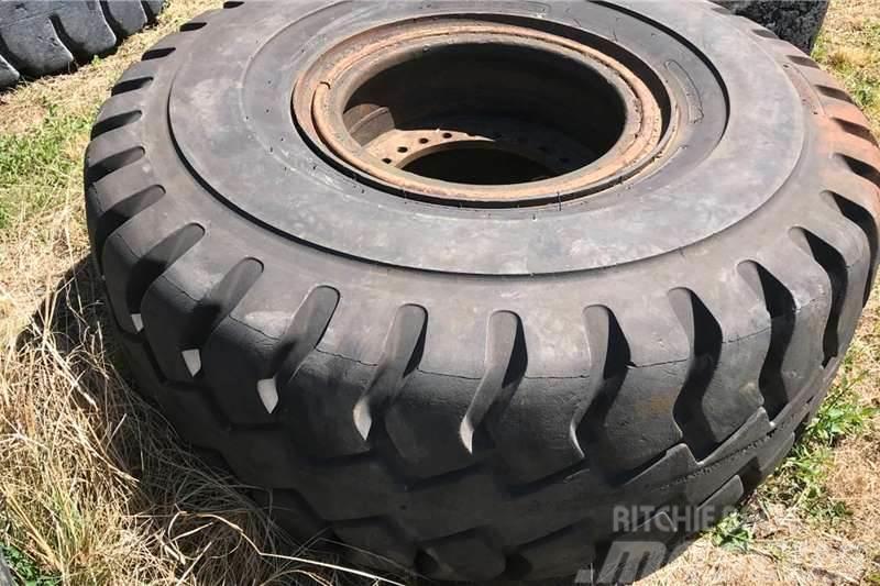  50Ã—20-20 Solid Tyres Andere Fahrzeuge