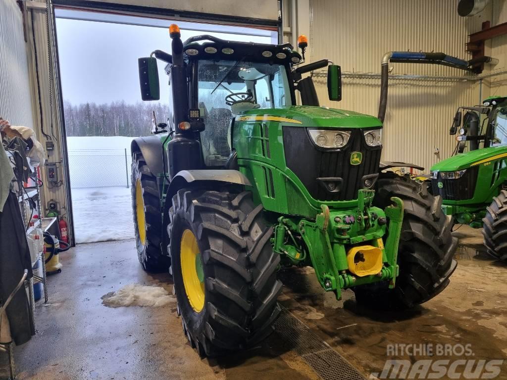 John Deere 6250 R Traktoren