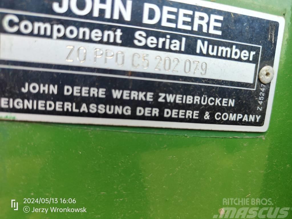 John Deere 1177 Mähdrescher