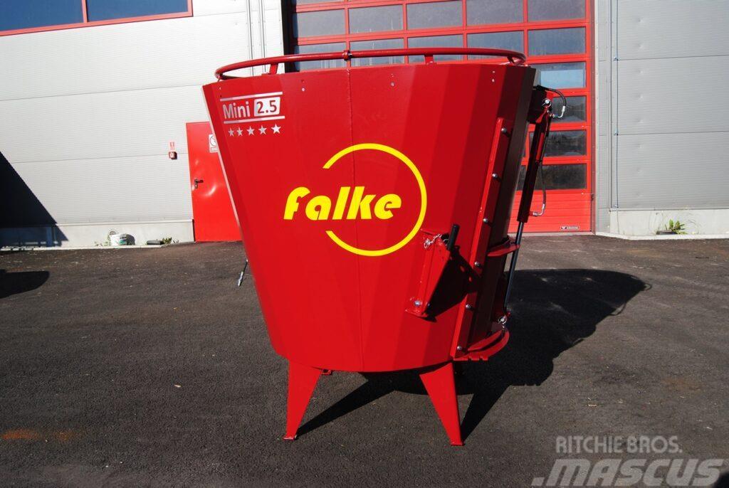  Falke Wóz paszowy / Mini feeder mixer wagon Futtermischwagen