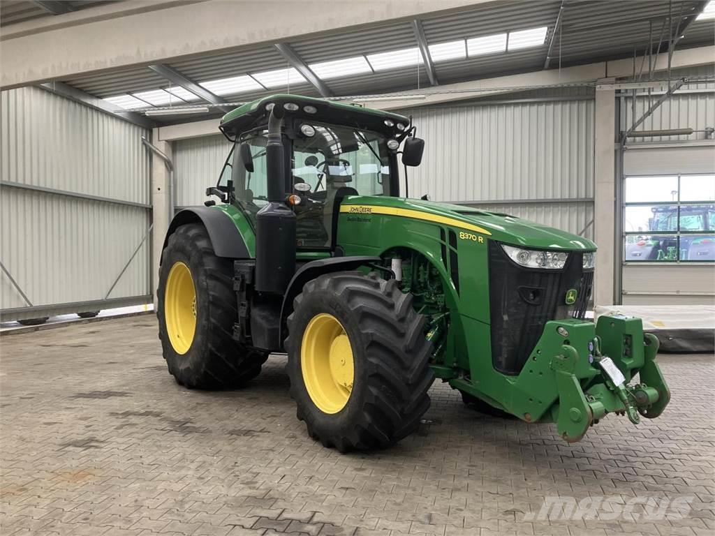 John Deere 8370R Traktoren