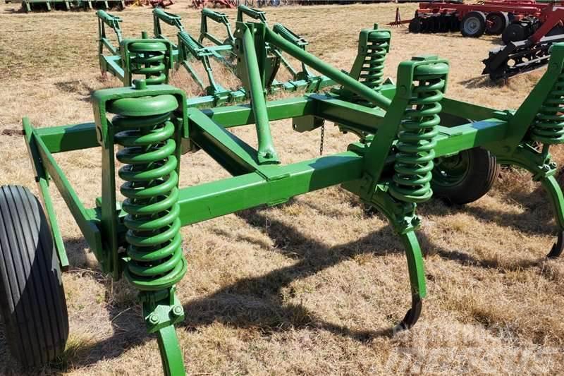 Agrico 5 tooth Agrico Ripper / Cultivator Andere Fahrzeuge