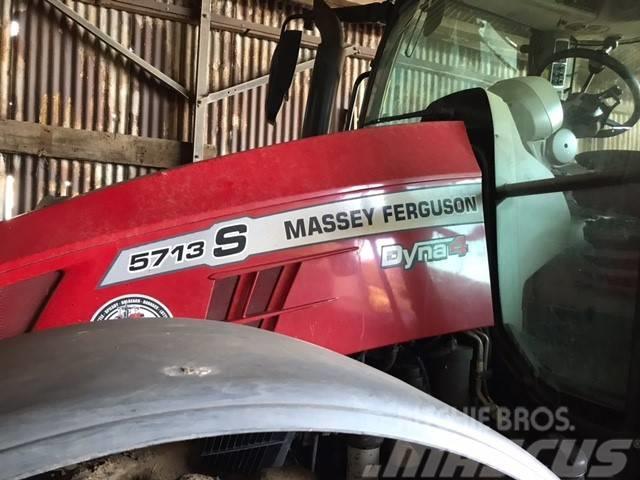 Massey Ferguson 5713 Traktoren