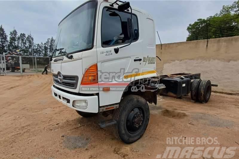 Toyota Hino 13-126 Selling AS IS Andere Fahrzeuge