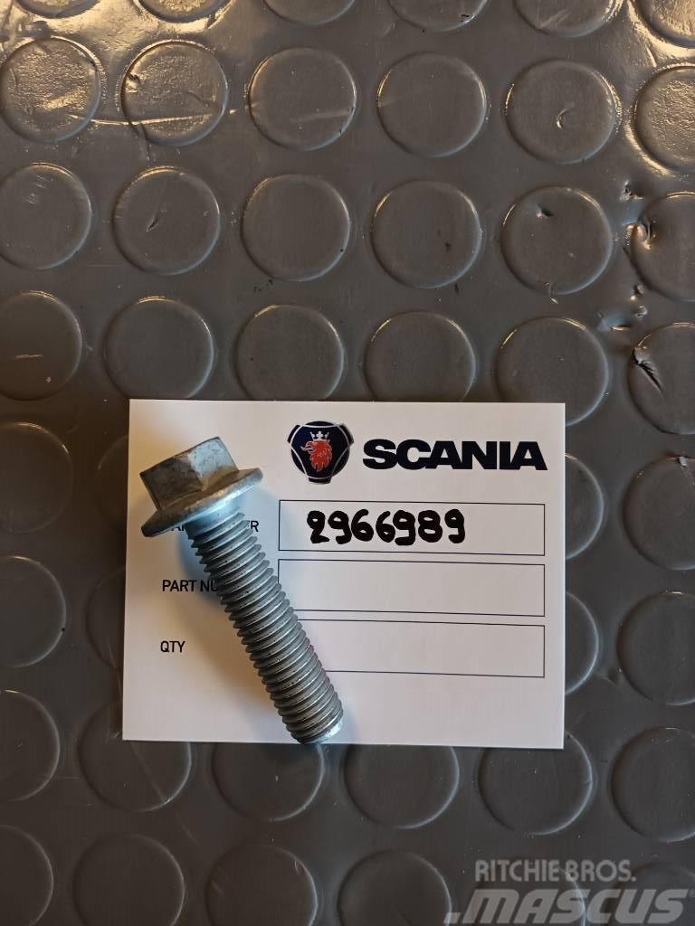 Scania FLANGE SCREW 2966989 Motoren
