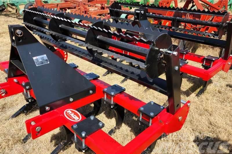  RY Agri 9 tooth Ripper with Roller Andere Fahrzeuge