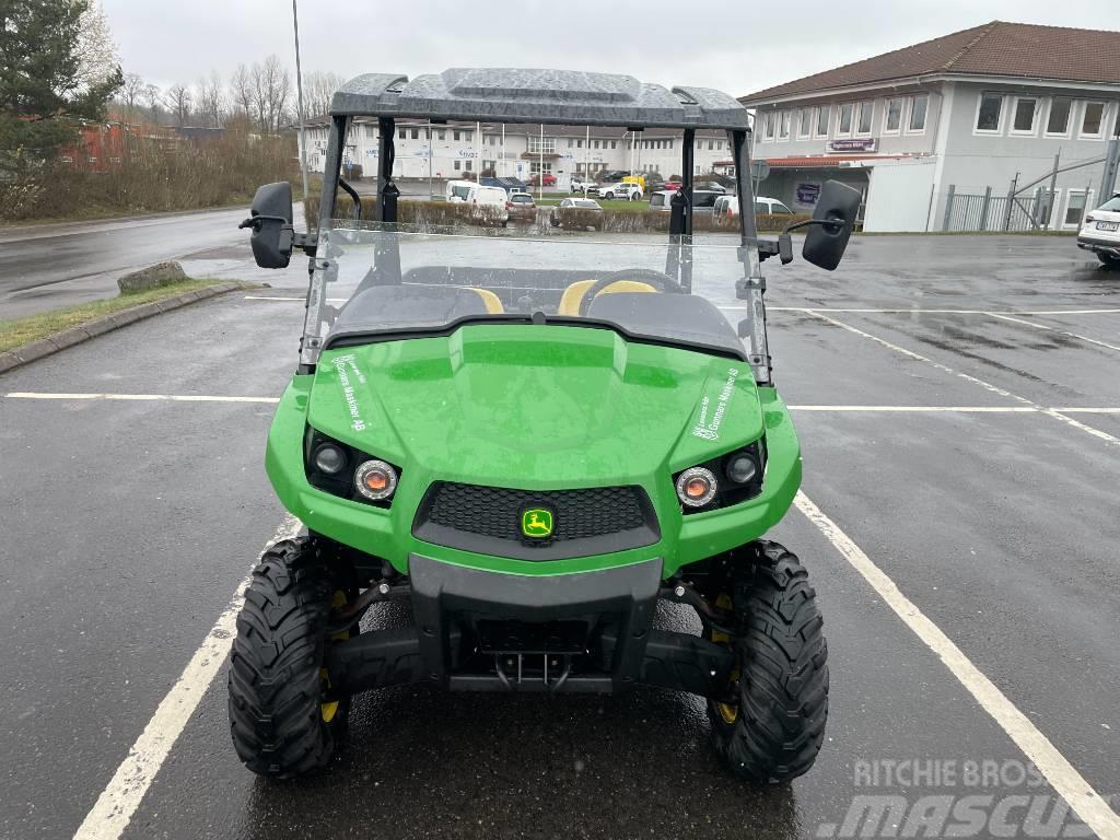 John Deere XUV 550 ATV/Quad