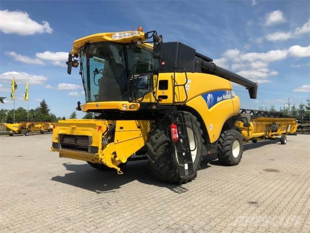 New Holland cr 9080 elevation Mähdrescher