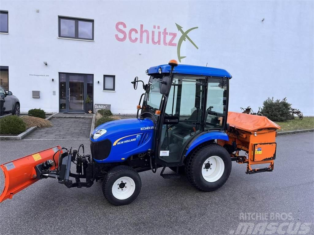 New Holland Boomer 25, Schiebeschild, Salzstreuer, Schneeschil Traktoren