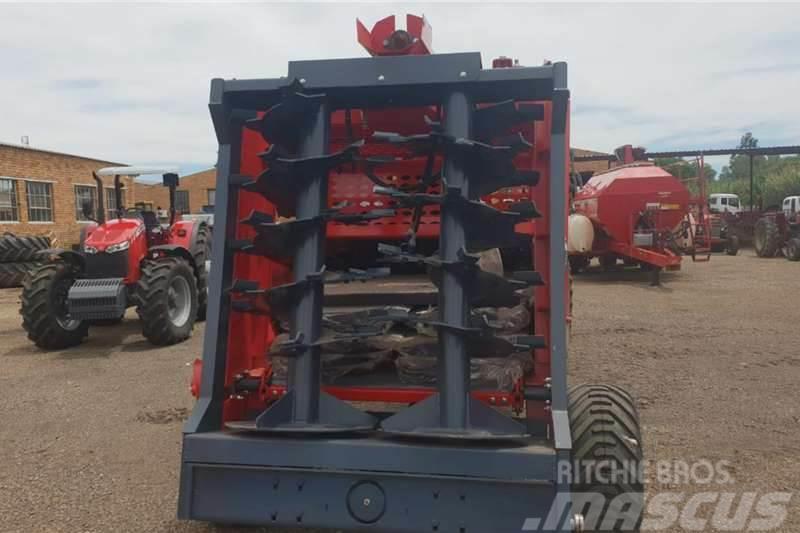  Other New Fimaks 5 ton manure spreaders Andere Fahrzeuge