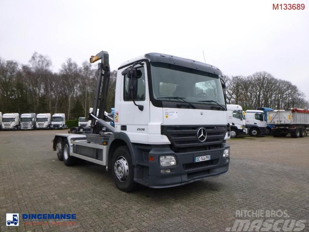 Mercedes-Benz Actros 2536 6x2 Guima container hook 16 t Abrollkipper