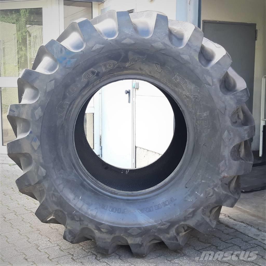 Goodyear 73x44.00-32 NEU Tyres, wheels and rims