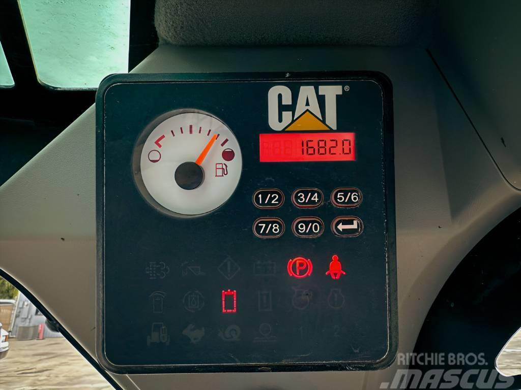CAT 226 D Kompaktlader