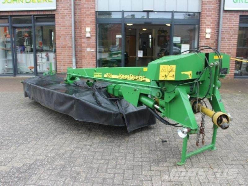 John Deere 331 Mähwerke