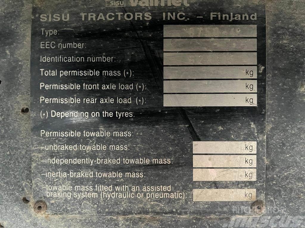 Valtra 8750 Traktoren