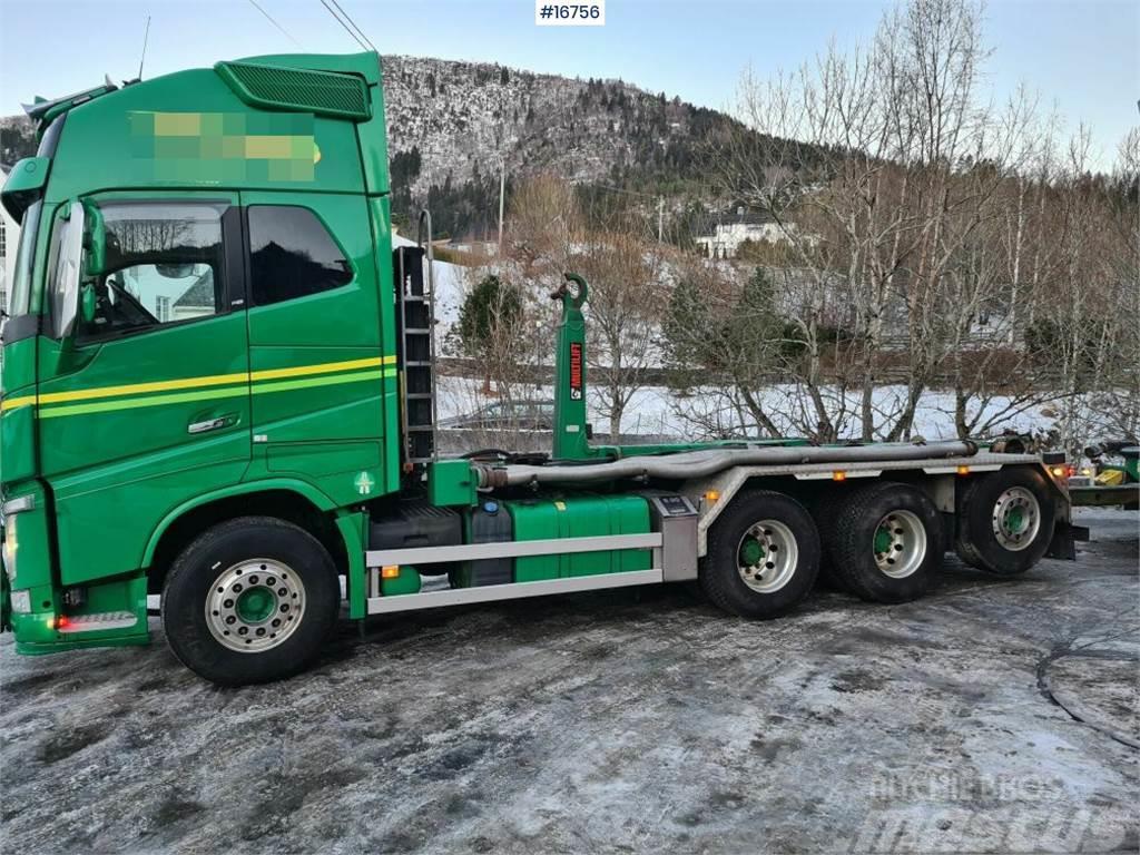 Volvo FH 8x4 hooklift truck w/ 24h multilift and compres Abrollkipper