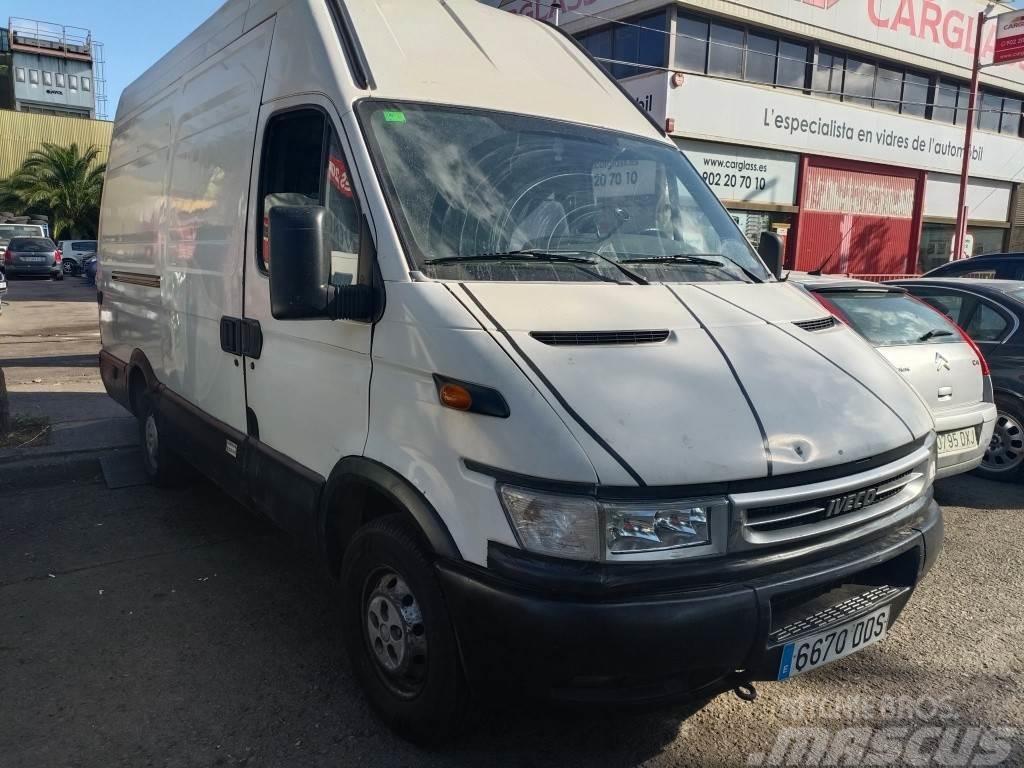 Iveco Daily Ch.Cb. 35 S12 3000mm RS Lieferwagen