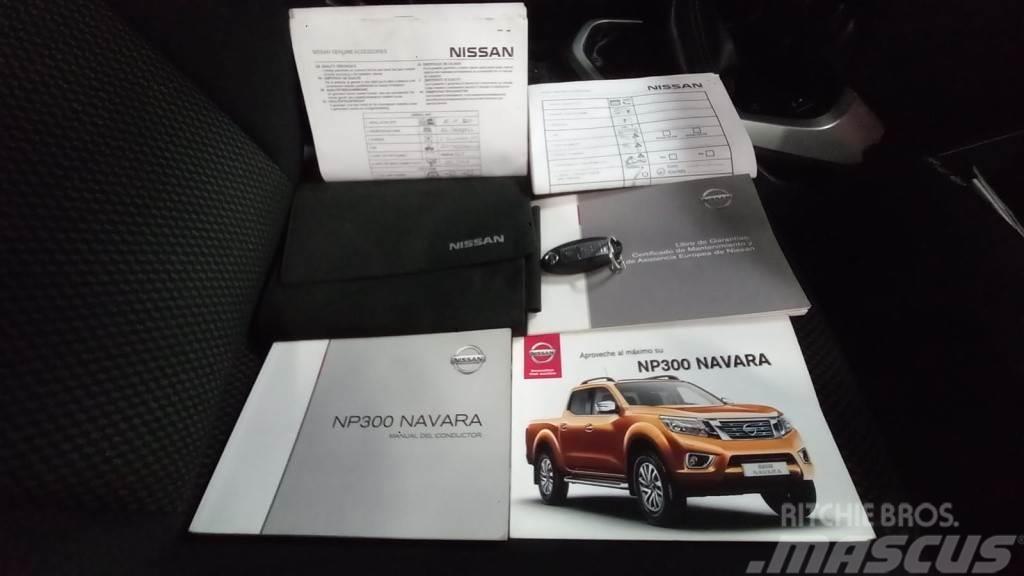 Nissan Navara 2.3dCi Doble Cabina Acenta Lieferwagen