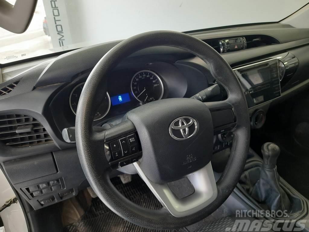 Toyota Hilux Cabina Doble GX Plus Lieferwagen
